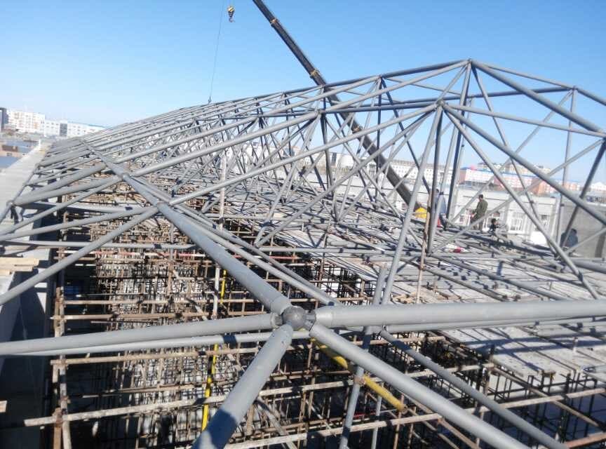 金坛商贸城屋顶网架工程