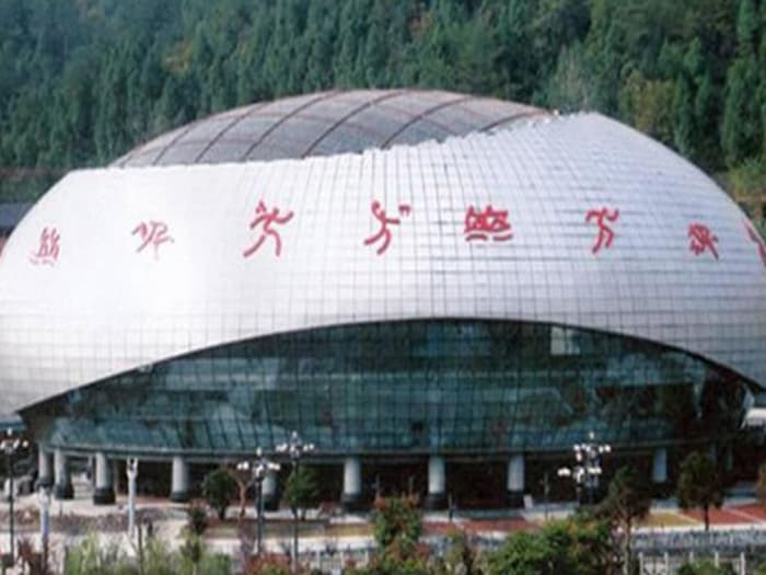 金坛体育中心球形网架加工安装
